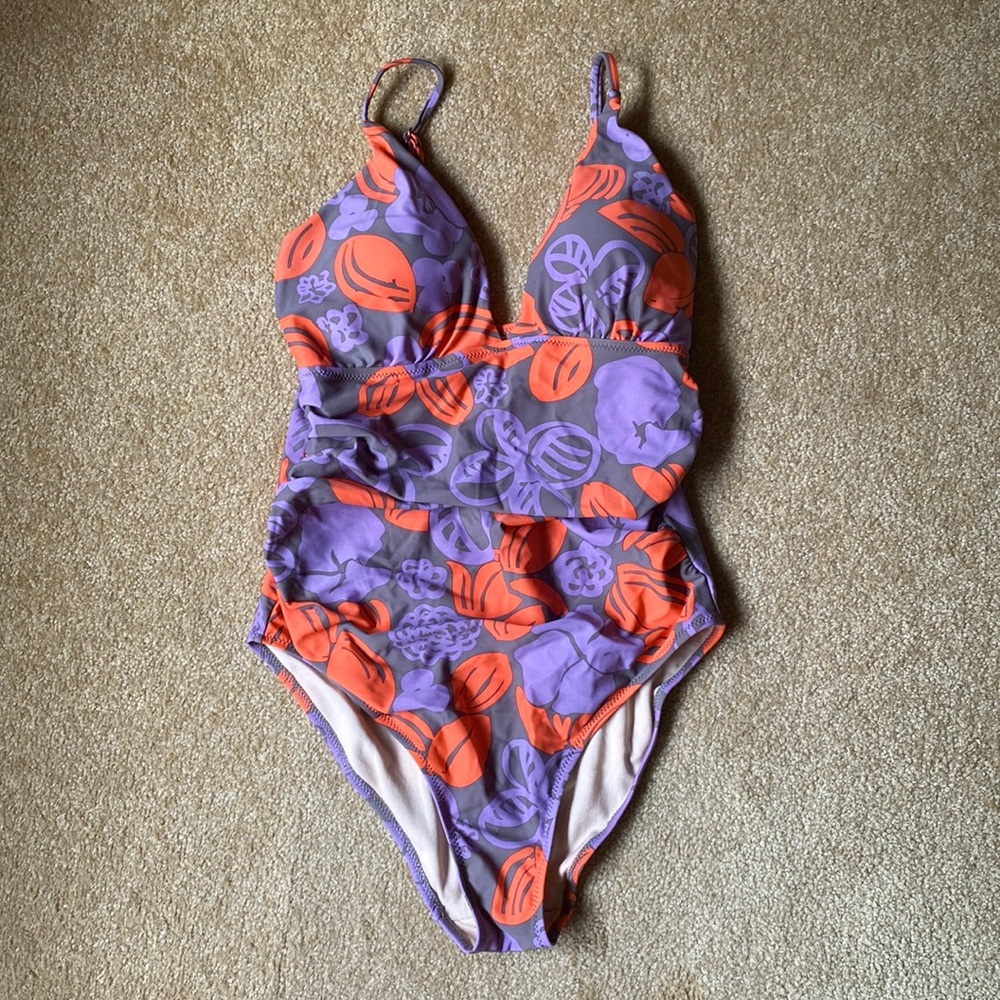 Le weekend by Virginia Johnson medium 1 piece bathing suit swimsuit